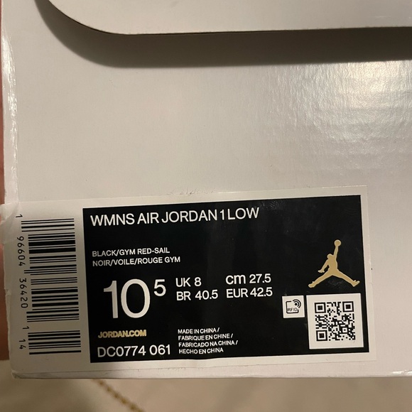 Jordan 1 Low - Picture 3 of 6